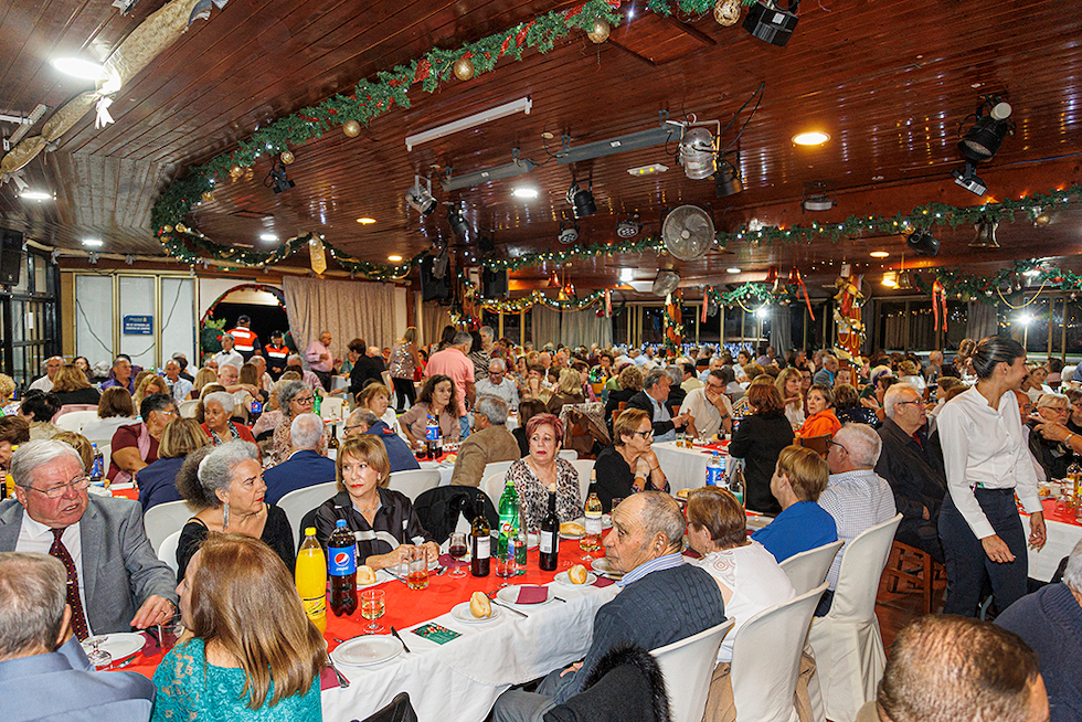 Los mayores de San Bartolomé de Tirajana asistentes a la cena de Navidad 2023. | MASPALOMAS AHORA