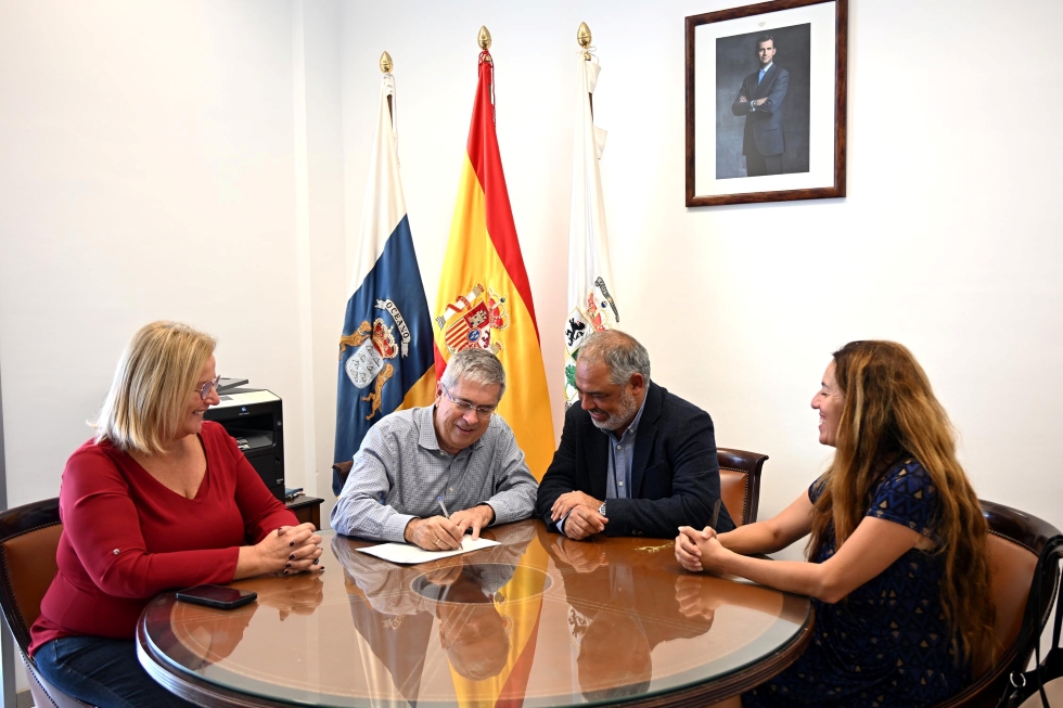 Firma del convenio con Foresta | Maspalomas Ahora