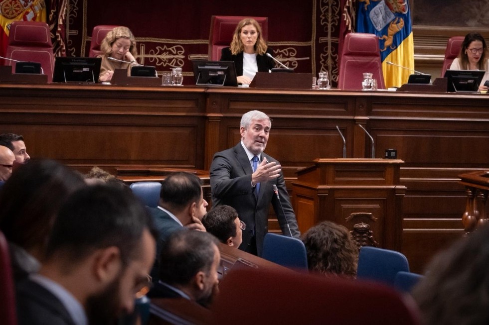 Fernando Clavijo en la sesi&oacute;n de control del Parlamento de Canarias | Maspalomas Ahora